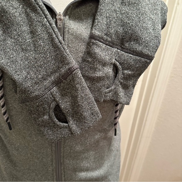 Fila Zip Up Hoodie Sweater Gray Size Medium. - Picture 3 of 9